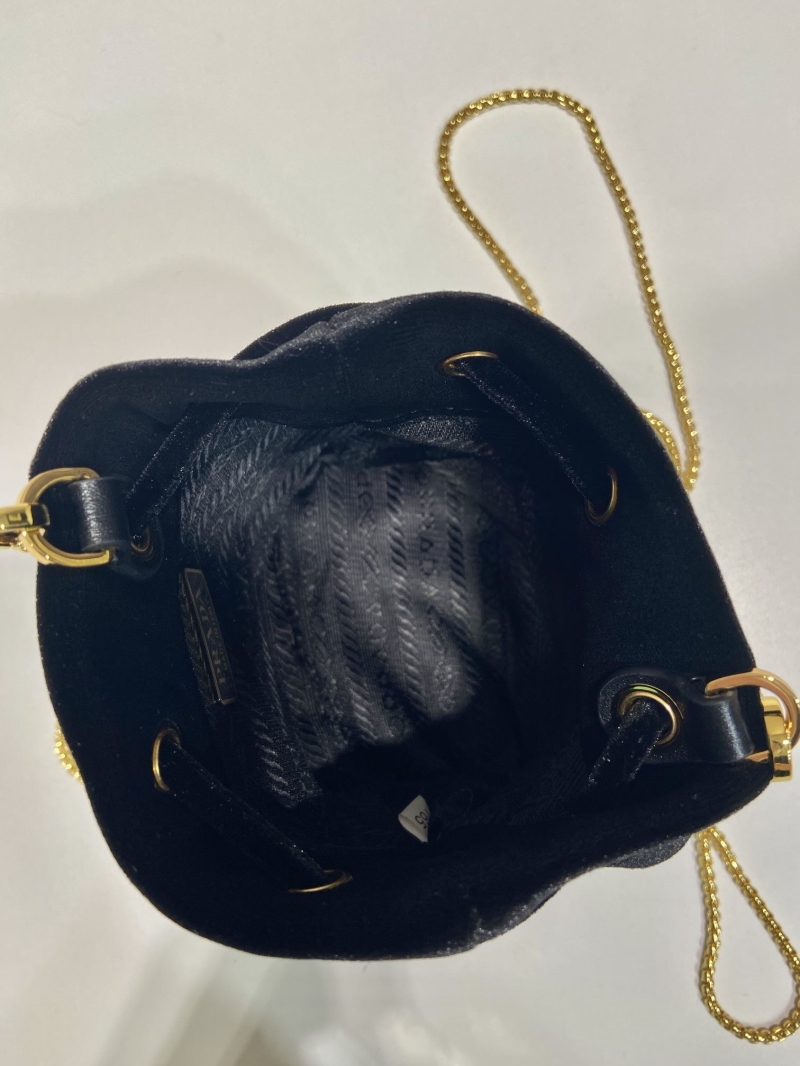 Pra*a bucket bags